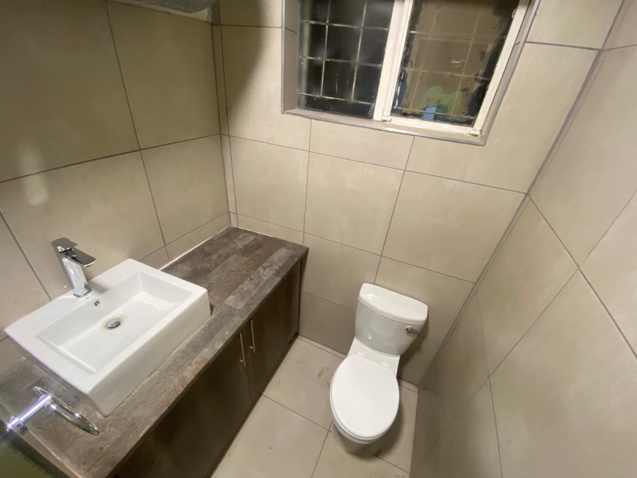 2 Bedroom Property for Sale in Queenstown Central Eastern Cape